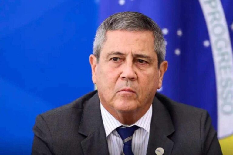 Generais Braga Netto e Mário Fernandes têm pedidos de liberdade negados