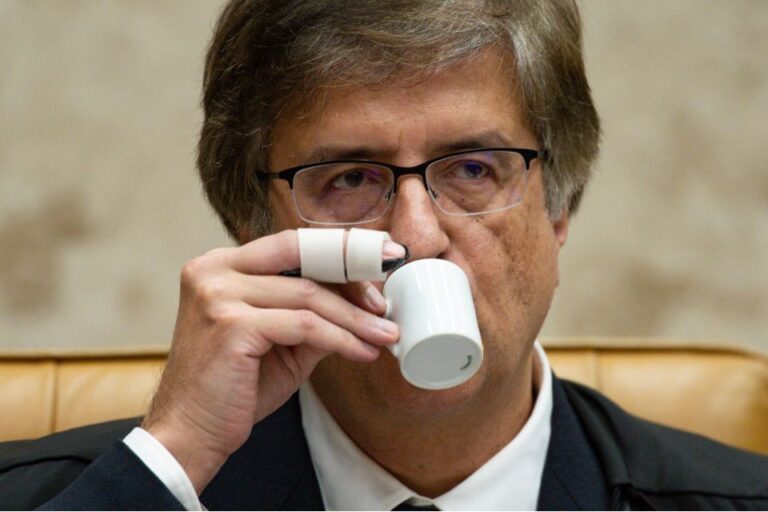 PGR se opõe pedido de mais prazo de defesa do Bolsonaro sobre inquérito do golpe