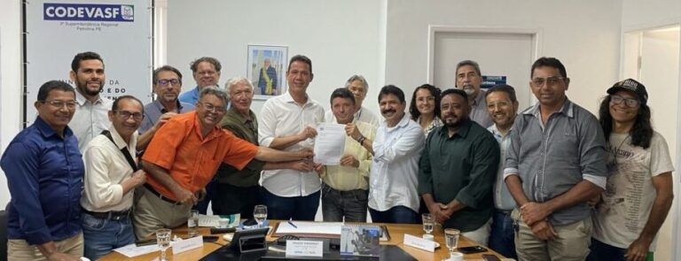 Comitê ‘Pró Canal do Sertão Pernambucano’ quer levar água  oara toda região do Araripe.