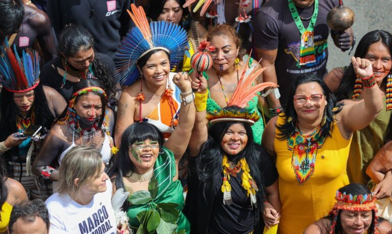 CNJ entrega novas certidões de nascimentos com sobrenomes indígenas