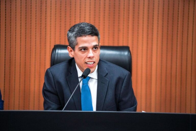 Jarbas Filho tira licença da Alepe para disputar presidência do MDB em Pernambuco