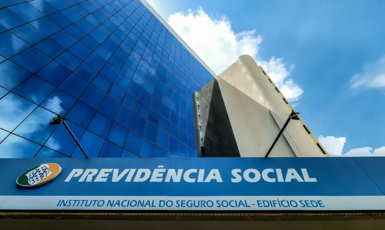 Aposentados e pensionistas do INSS têm até 21 de julho para pedir devolução de descontos indevidos