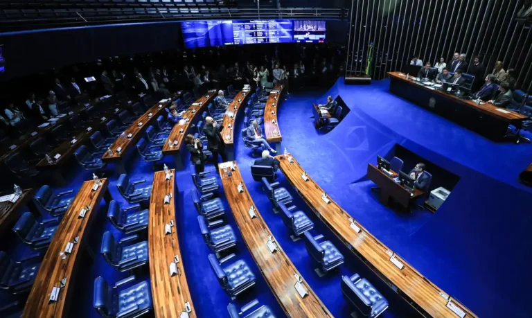 Senado aprova projeto que amplia número de deputados de 513 para 531