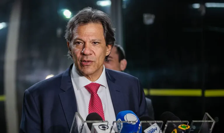 Haddad elogia decisão de Toffoli sobre ressarcimento de aposentados