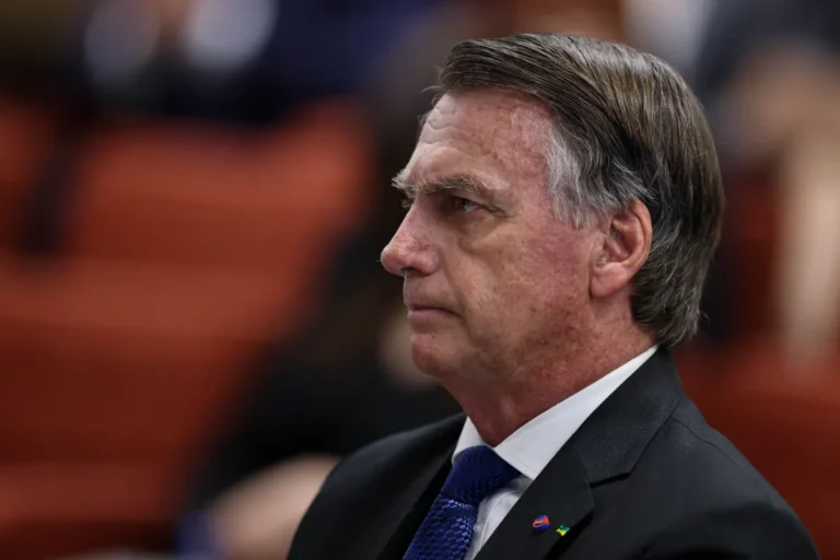Ação contra Bolsonaro por golpe avança à fase decisiva no STF nesta semana