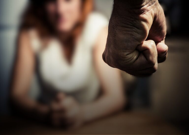 Mulher pede dipirona para denunciar violência doméstica em MS;