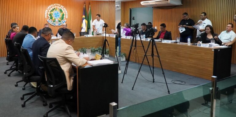 Vereadores de Ouricuri aprovam projeto de regionalização das licitações públicas dando oportunidade para pequenos empreendedores entre outros projetos e indicações importantes para a população