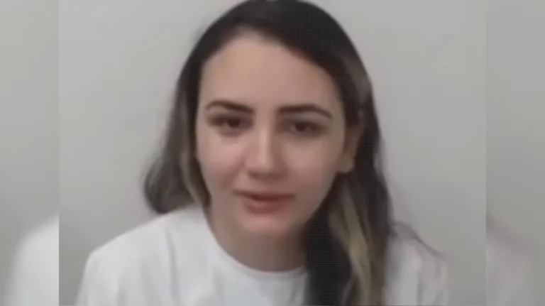 Moraes determina que mulher que escreveu em estátua cumpra pena em casa