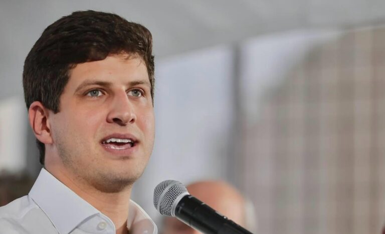 João Campos defende revisão da Lei do Uso do Solo como instrumento para reocupar o Centro do Recife