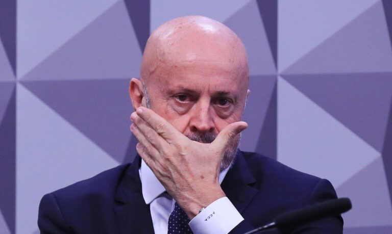 Na CPMI, “Careca do INSS” nega envolvimento em descontos indevidos