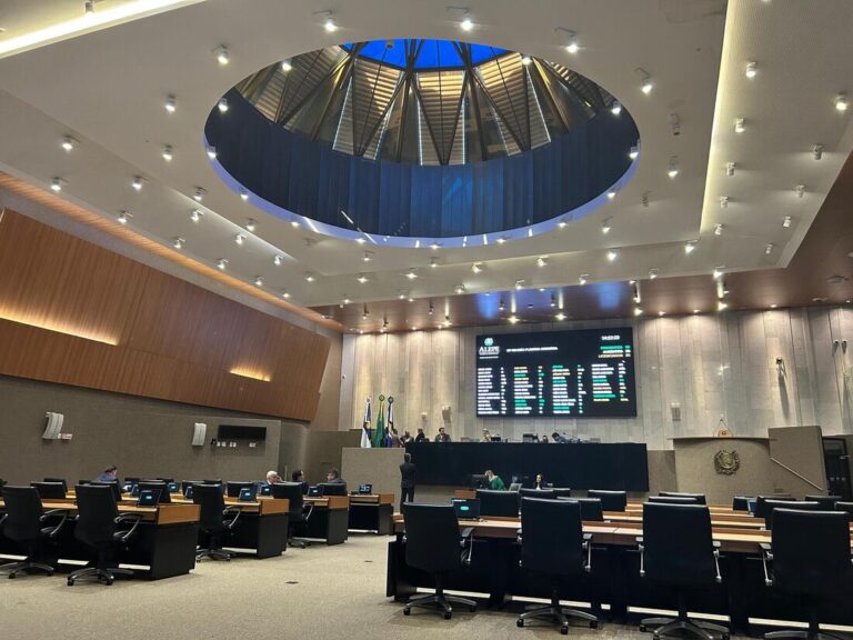 Promulgada na Alepe lei contra erotização infantil e adultização em Pernambuco