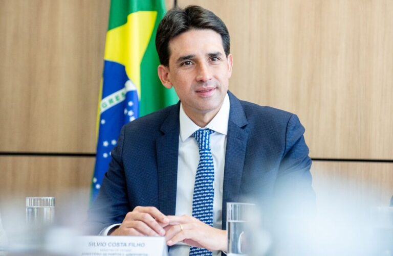 Silvio Costa Filho critica aprovação da PEC da Blindagem e da urgência do PL da Anistia