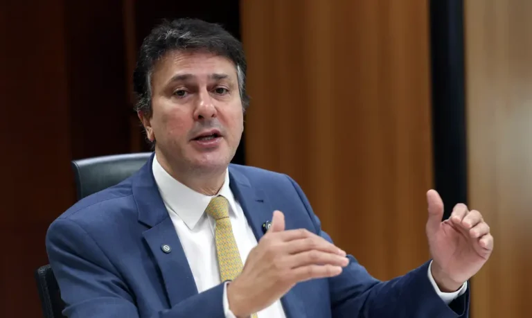 Texto do novo PNE é apresentado em comissão especial da Câmara