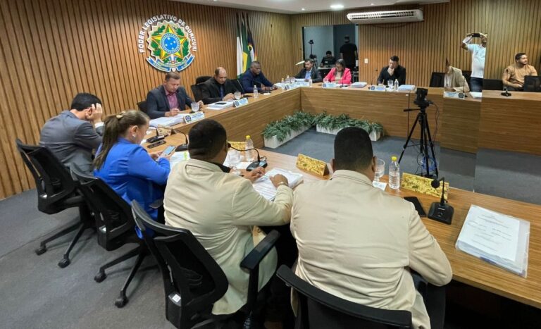 Vereadores de Ouricuri aprovam projeto de lei e várias indicações