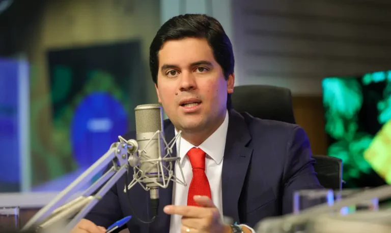 PP afasta André Fufuca após ele se manter no Ministério do Esporte