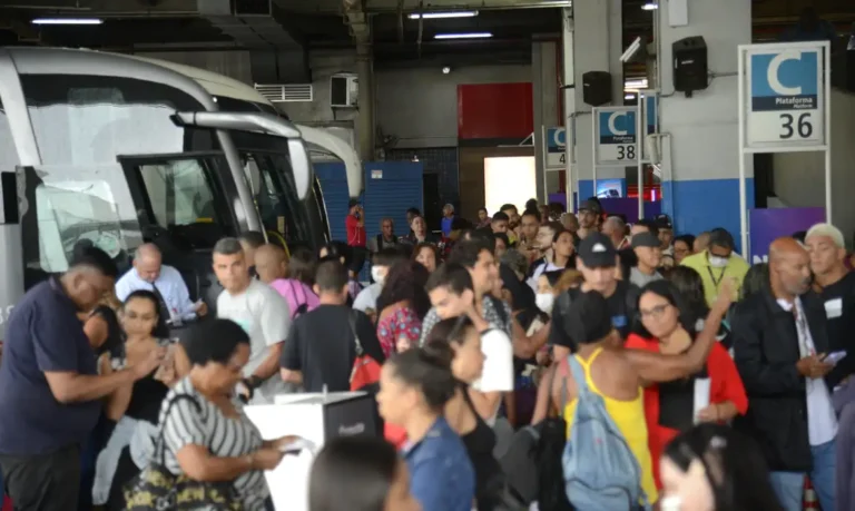 Brasil: um país de Marias, Josés, Silvas e Santos, revela IBGE
