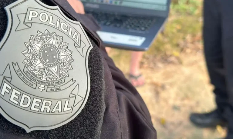 PF cumpre mandados contra ex-assessora ligada a Arthur Lira